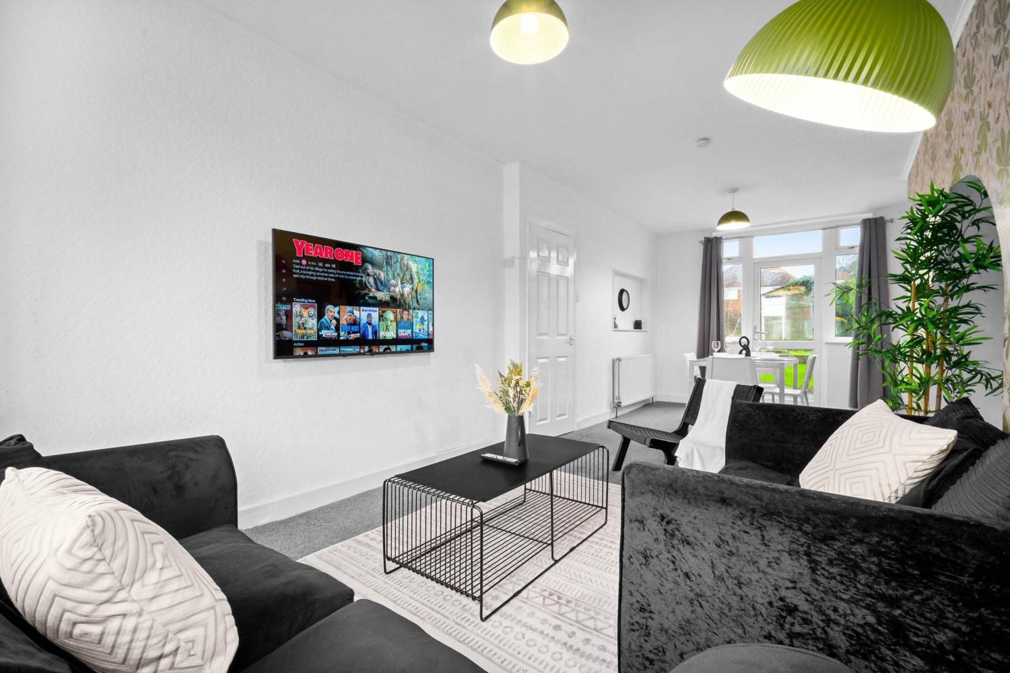 Stylish 3 Bedroom House - Parking - Garden - Great Barr - Netflix - Top Rated -121J Birmingham Exterior photo