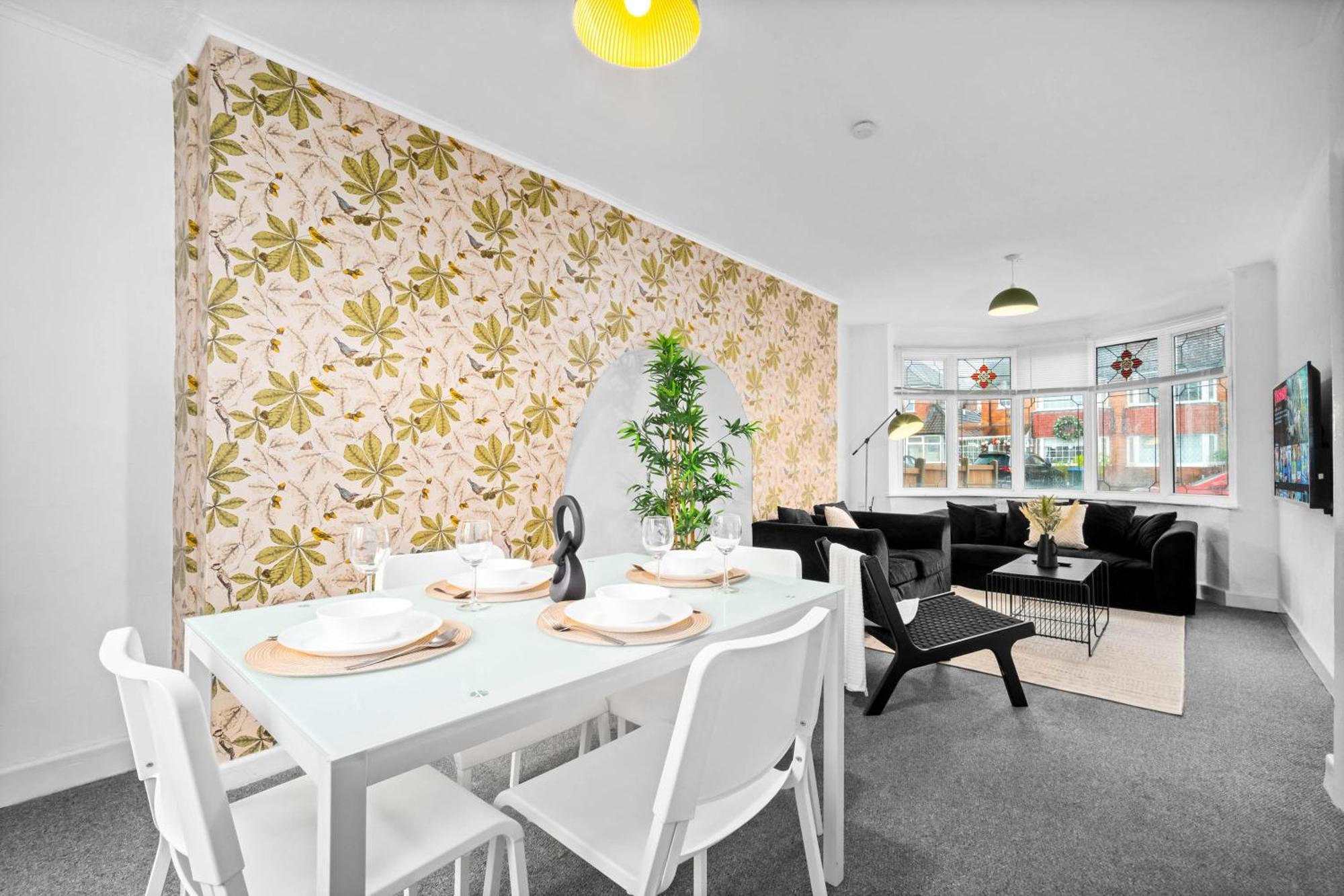 Stylish 3 Bedroom House - Parking - Garden - Great Barr - Netflix - Top Rated -121J Birmingham Exterior photo